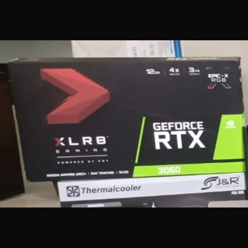 Caja de la tarjeta gráfica PNY XLR8 Gaming GeForce RTX 3060 con iluminación EPIC-X RGB