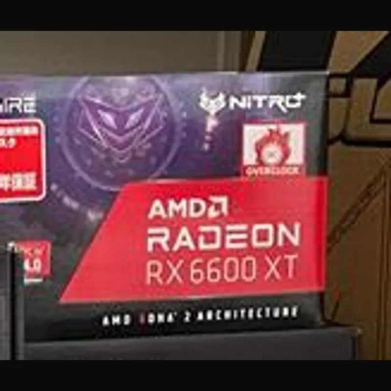 Caja de la tarjeta gráfica Sapphire Nitro+ AMD Radeon RX 6600 XT