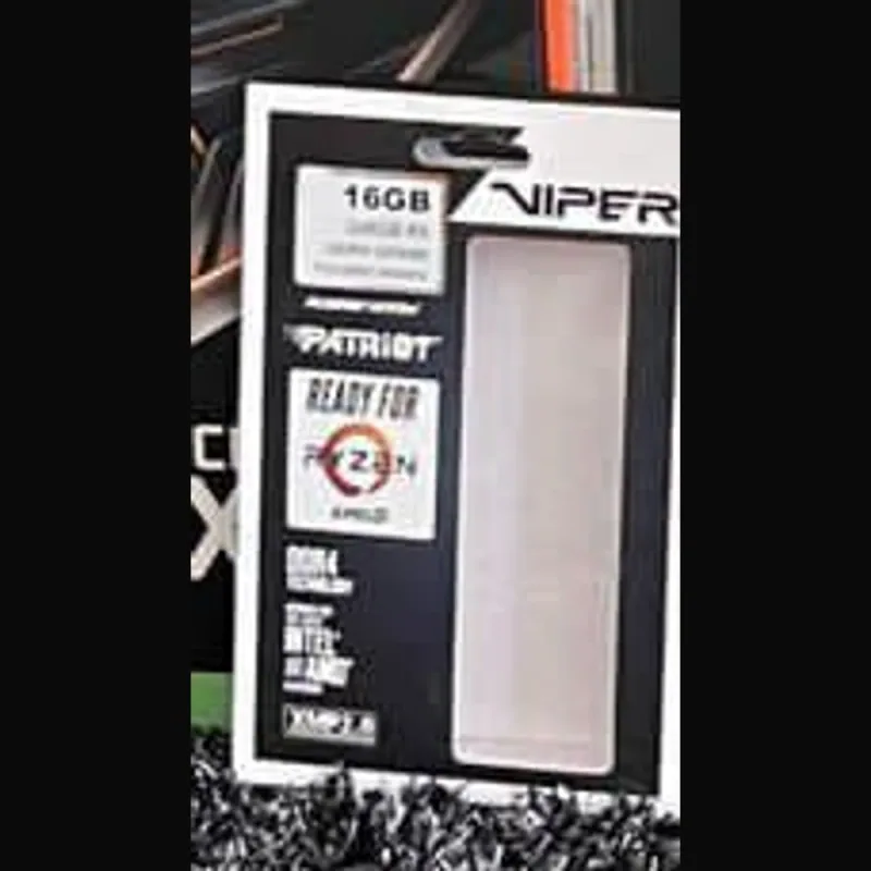 Kit de memoria RAM Patriot Viper de 16 GB DDR4 en su empaque