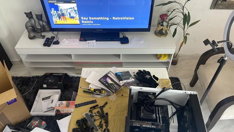 Detalle del setup Setup Vector — primer PC gamer