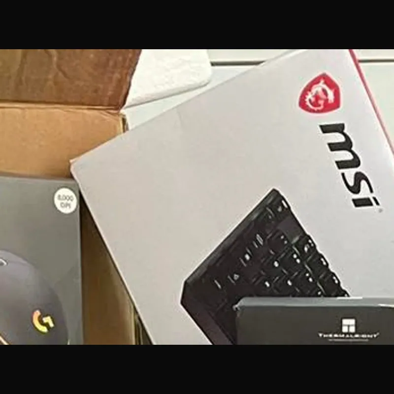 Caja del teclado gamer MSI con retroiluminación